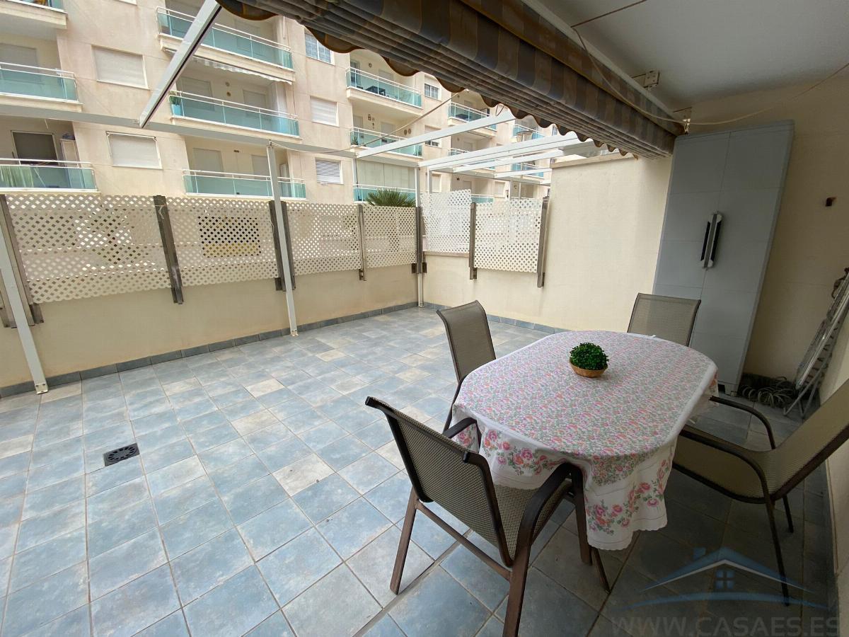 For sale of flat in Roquetas de Mar
