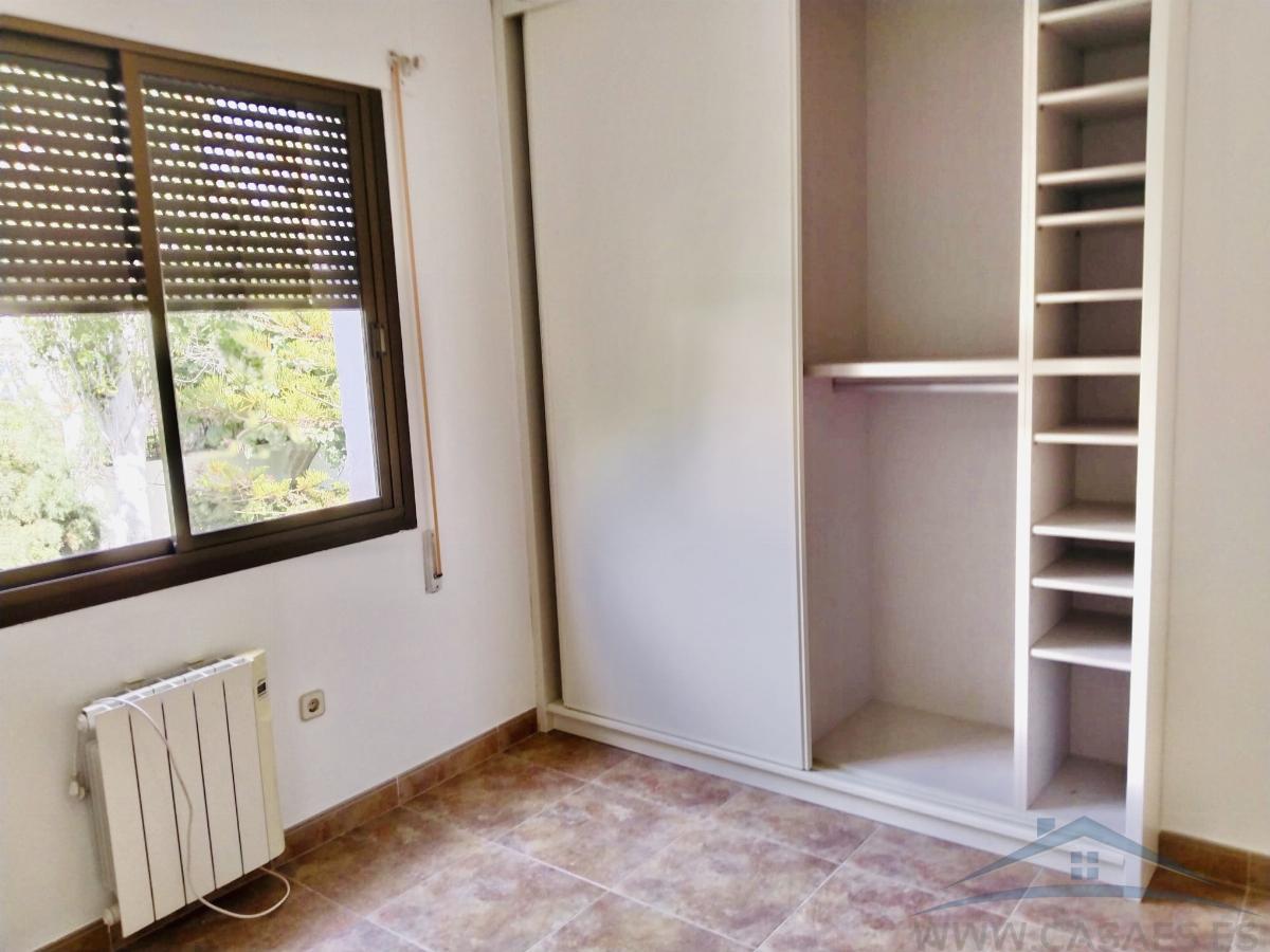 For rent of flat in Aguadulce