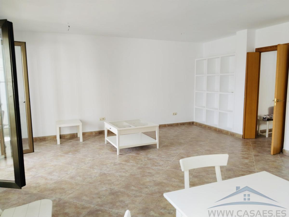 For rent of flat in Aguadulce