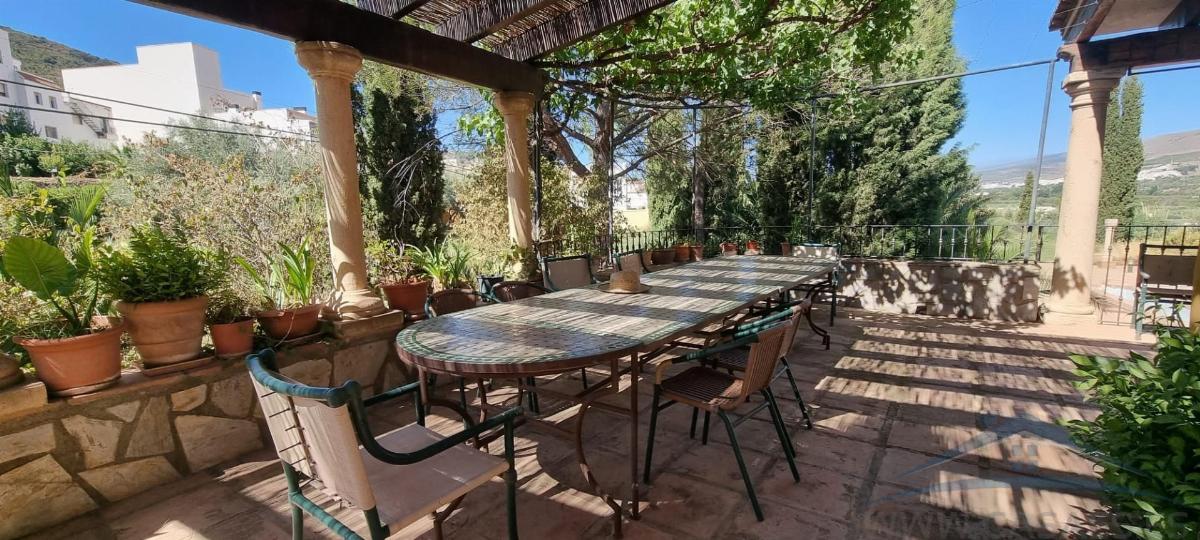 For sale of house in Fondón