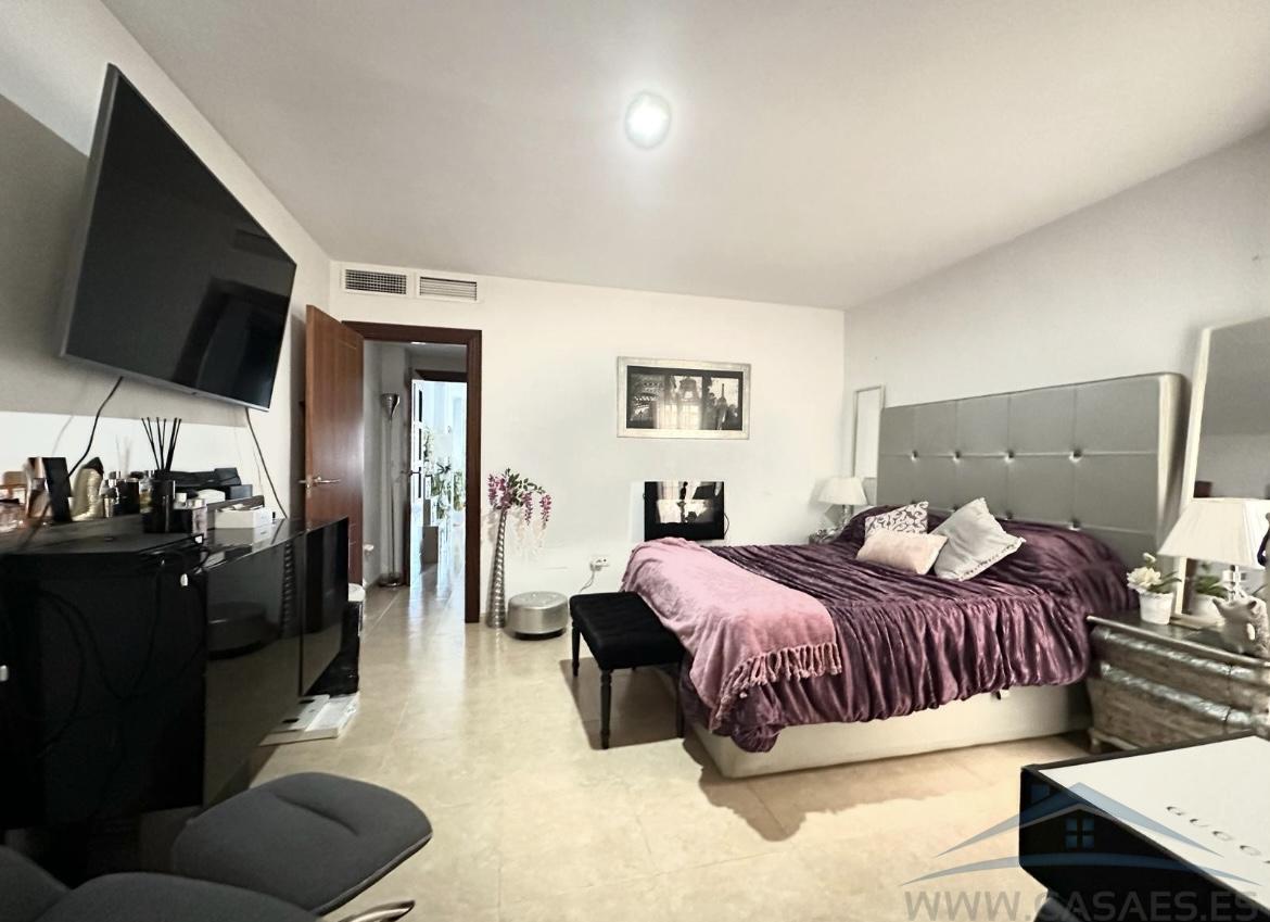 For sale of flat in Aguadulce