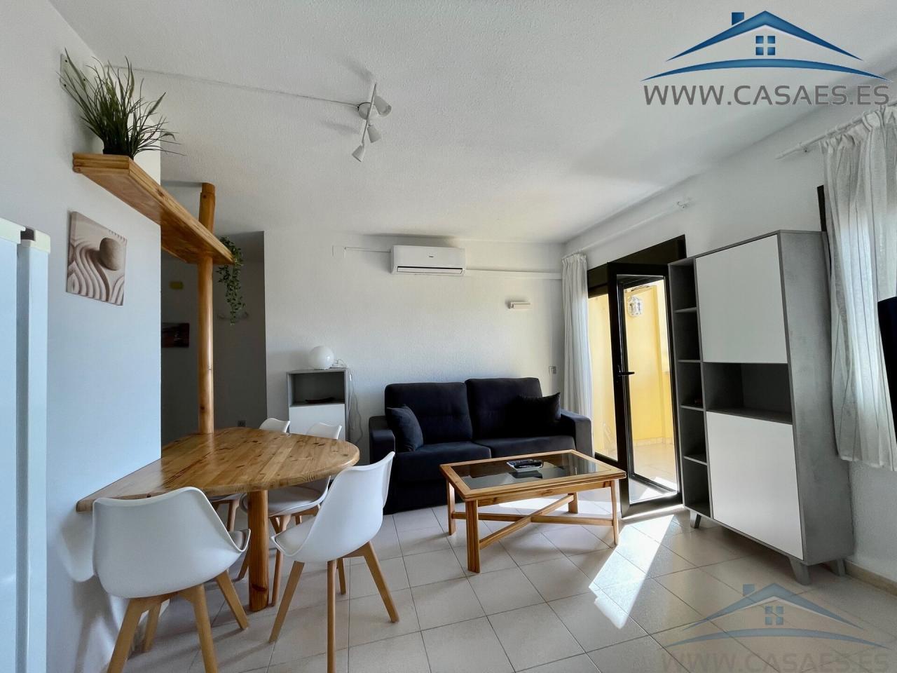 For rent of flat in Roquetas de Mar