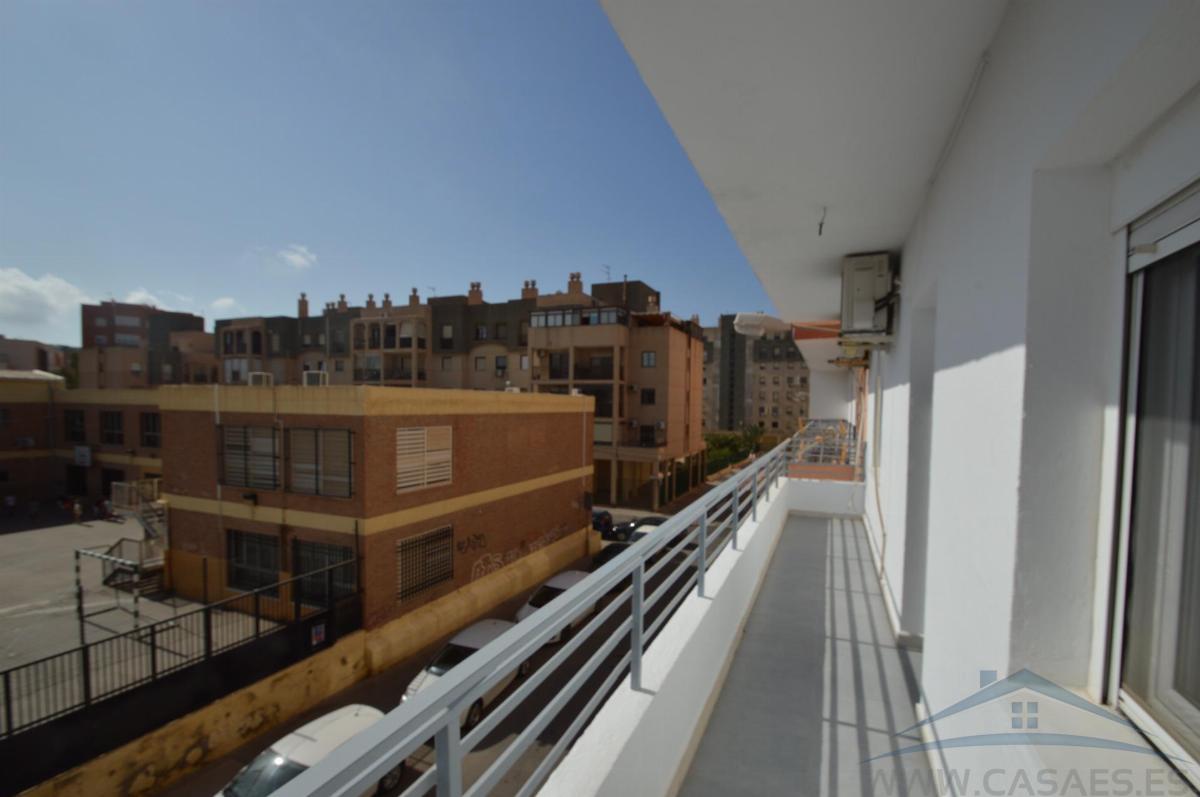Wynajem z mieszkanie w Almería