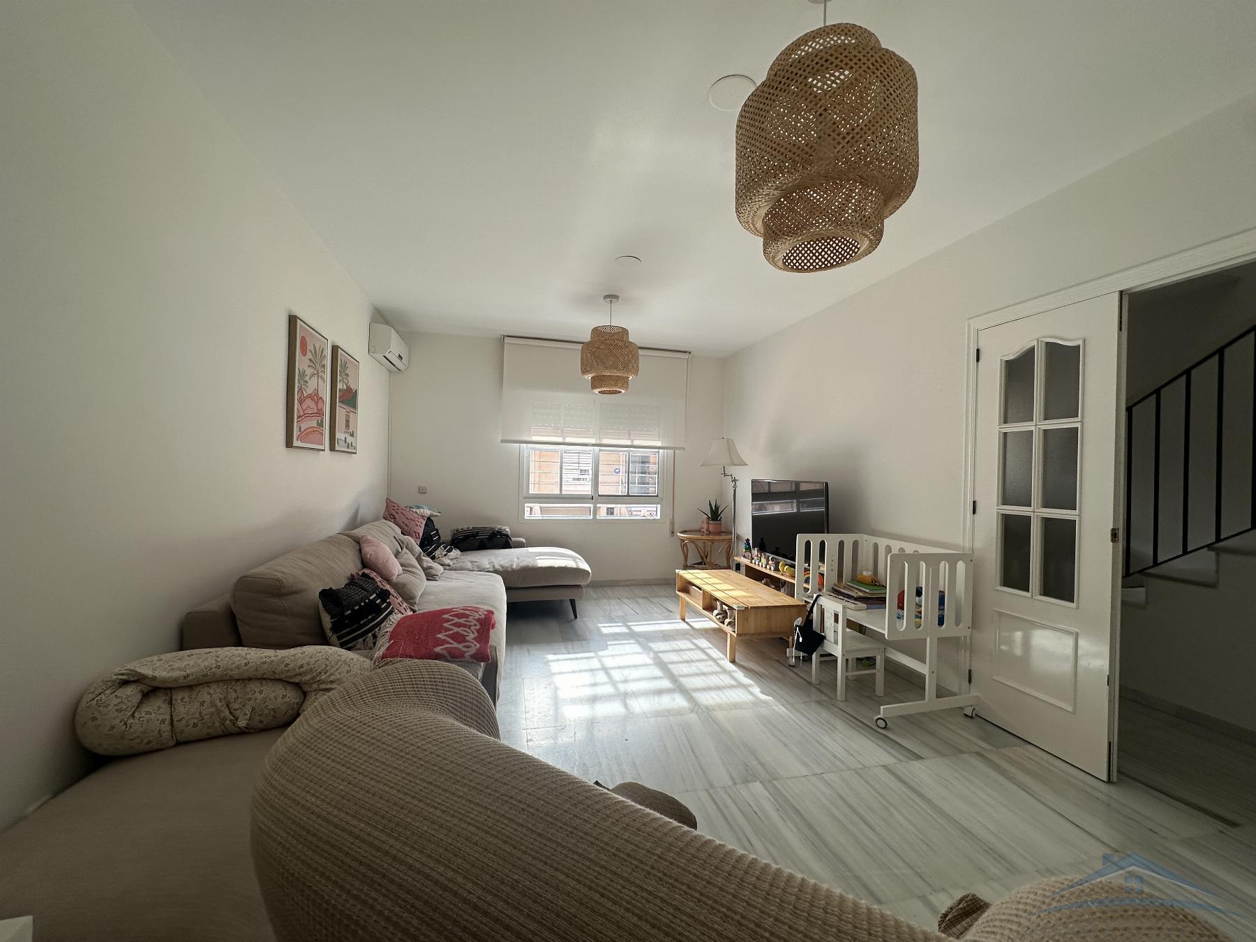 For sale of duplex in Aguadulce