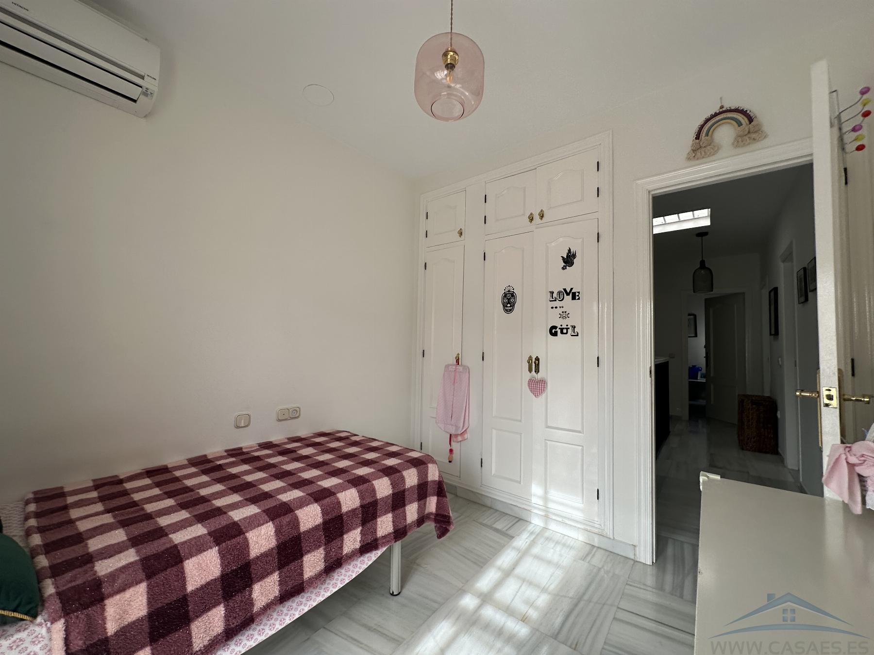 For sale of duplex in Aguadulce