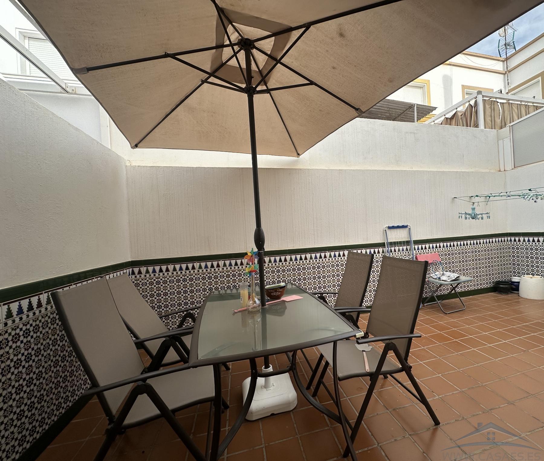 For sale of duplex in Aguadulce