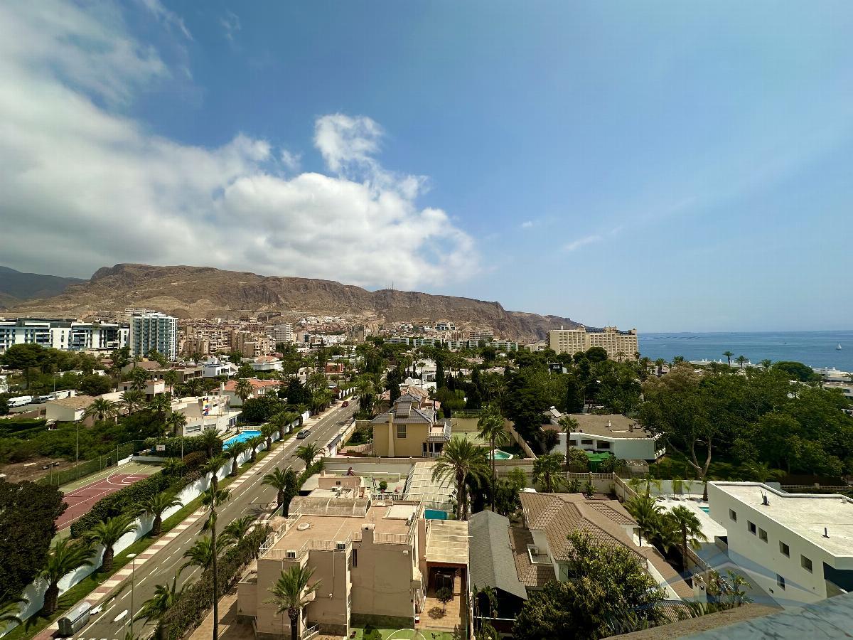 For rent of flat in Aguadulce