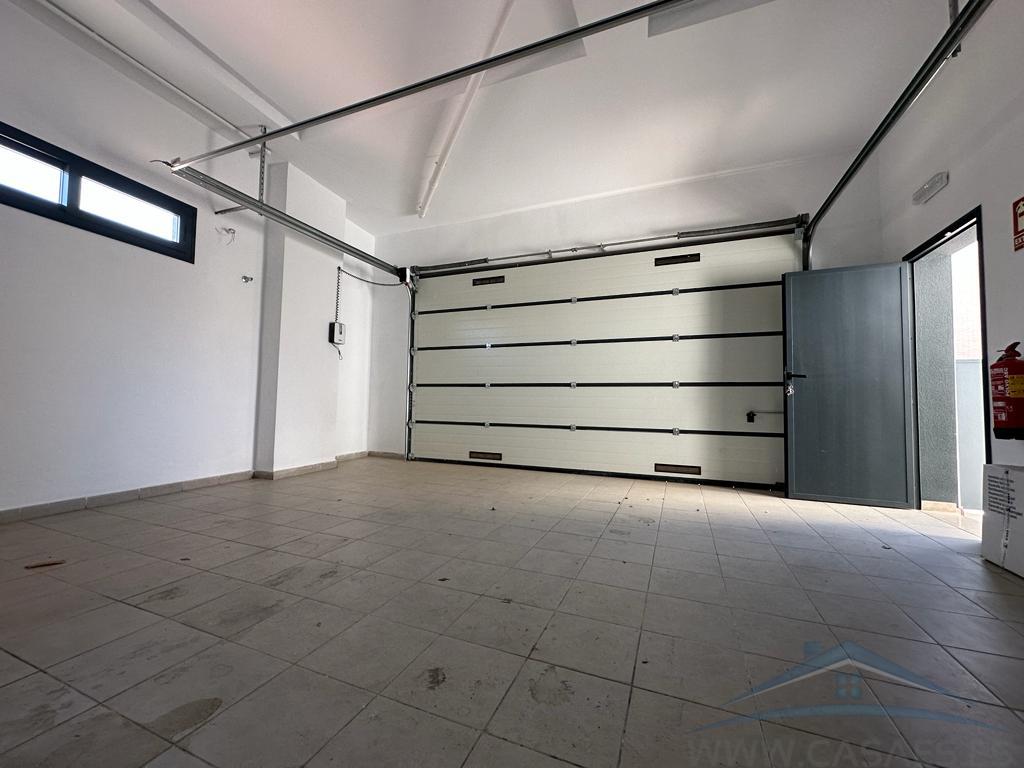 For rent of chalet in Almería