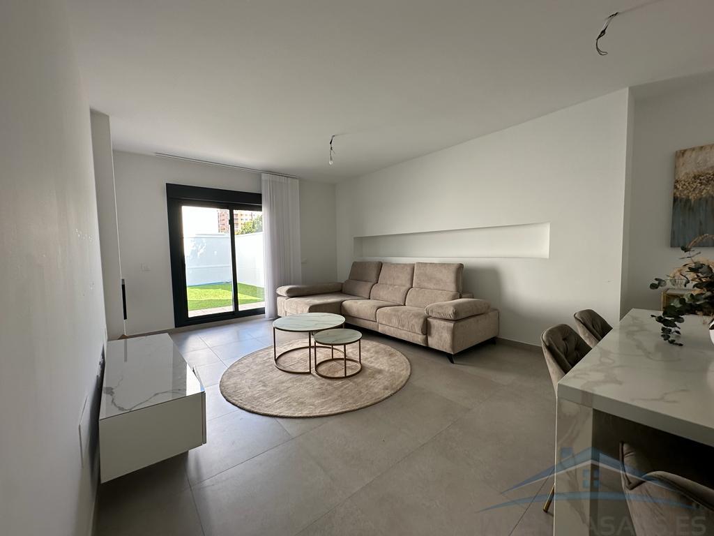 For rent of chalet in Almería