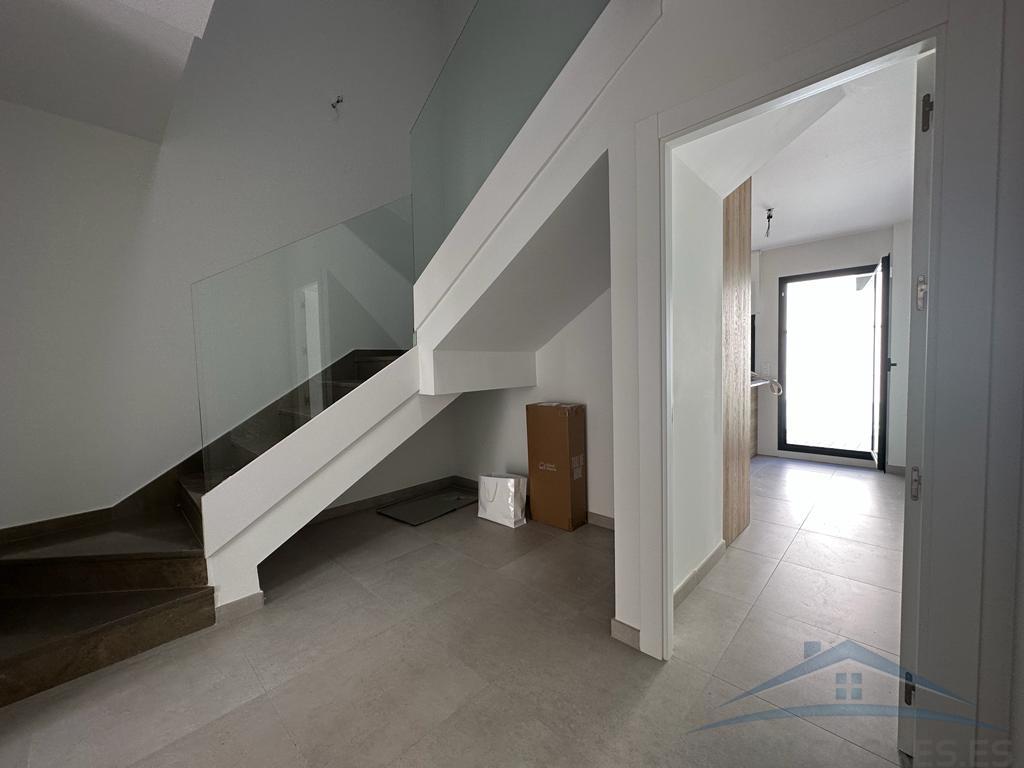 For rent of chalet in Almería