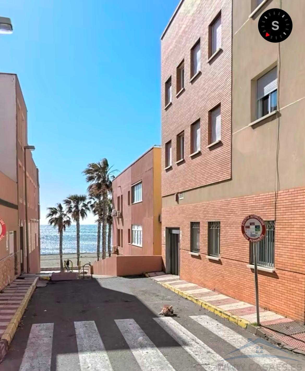 Продажа от

 Квартира на Roquetas de Mar