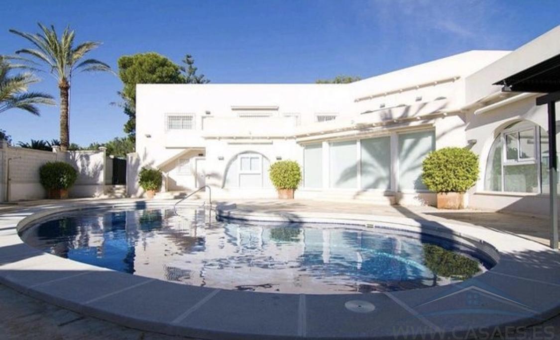 For rent of chalet in Aguadulce