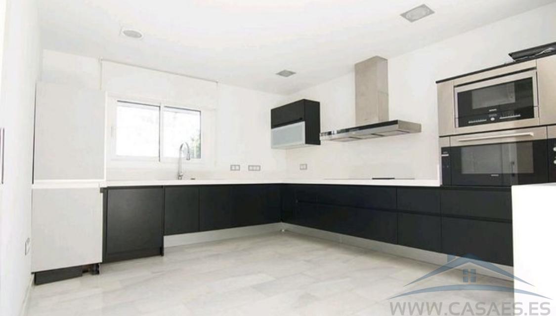 For rent of chalet in Aguadulce