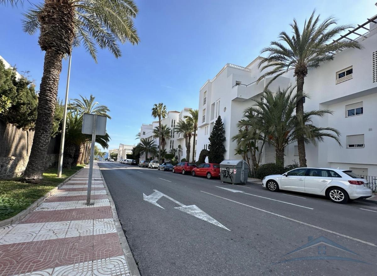 For rent of chalet in Aguadulce