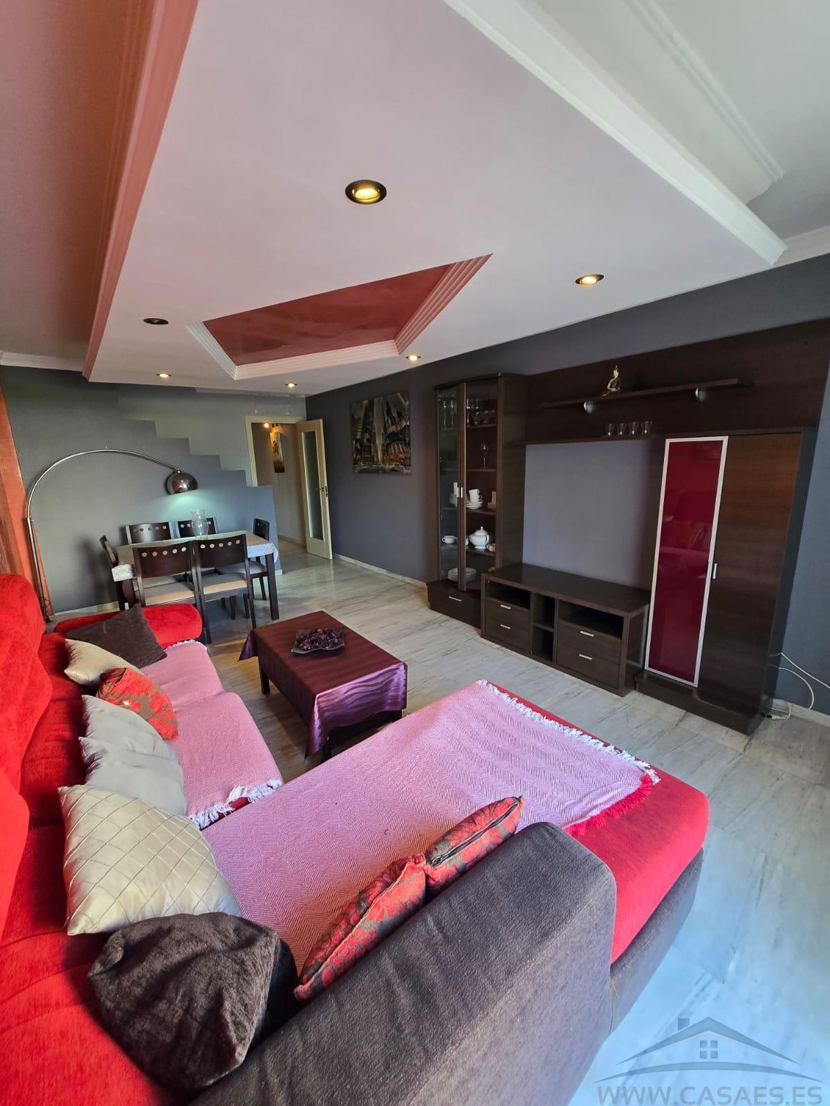 For sale of duplex in Roquetas de Mar