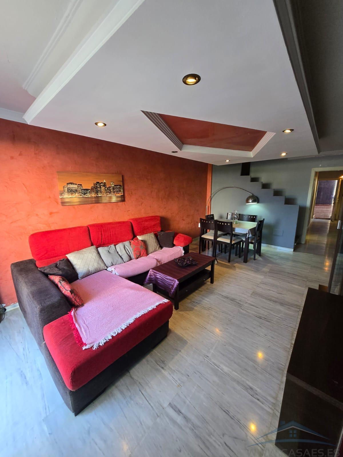 For sale of duplex in Roquetas de Mar
