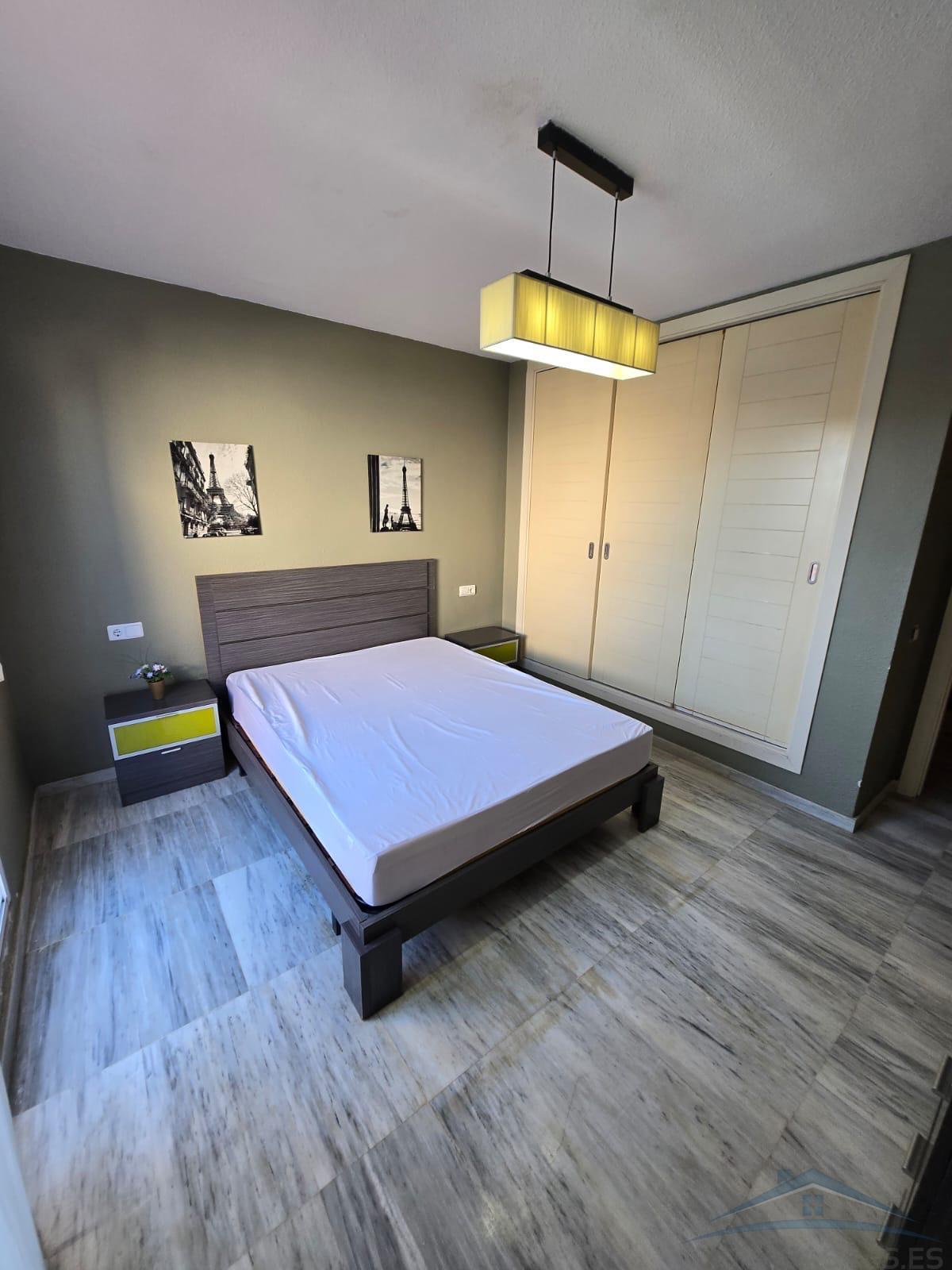 For sale of duplex in Roquetas de Mar