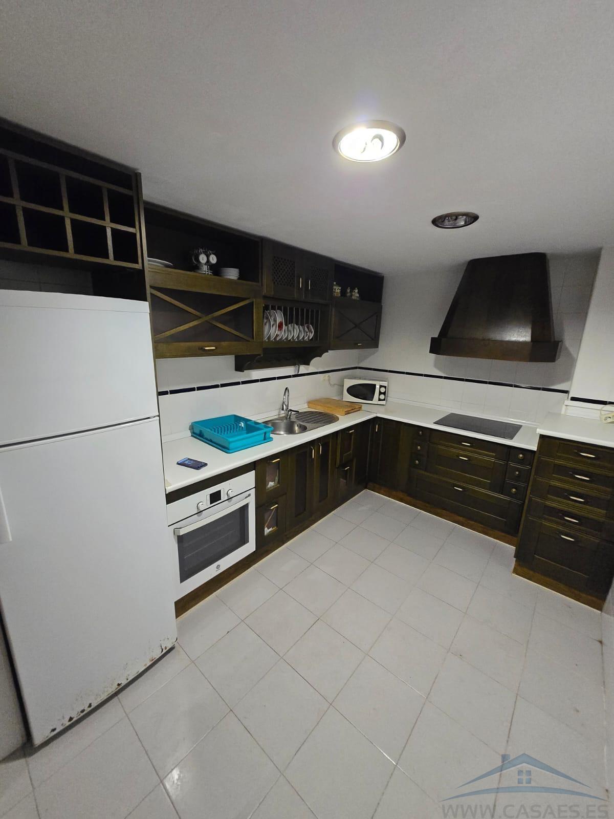 For sale of duplex in Roquetas de Mar
