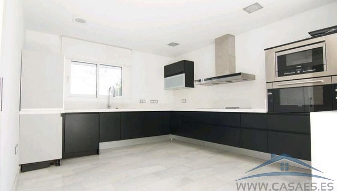 Venta de chalet en Aguadulce
