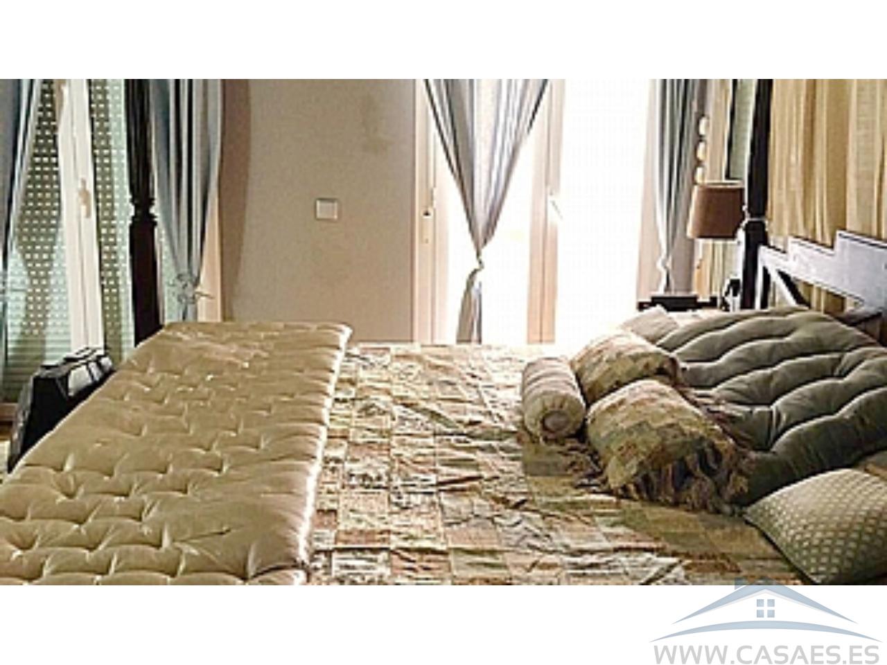Venta de chalet en Roquetas de Mar