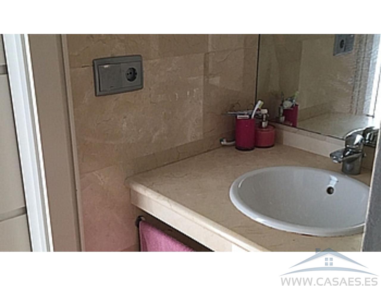 Venta de chalet en Roquetas de Mar