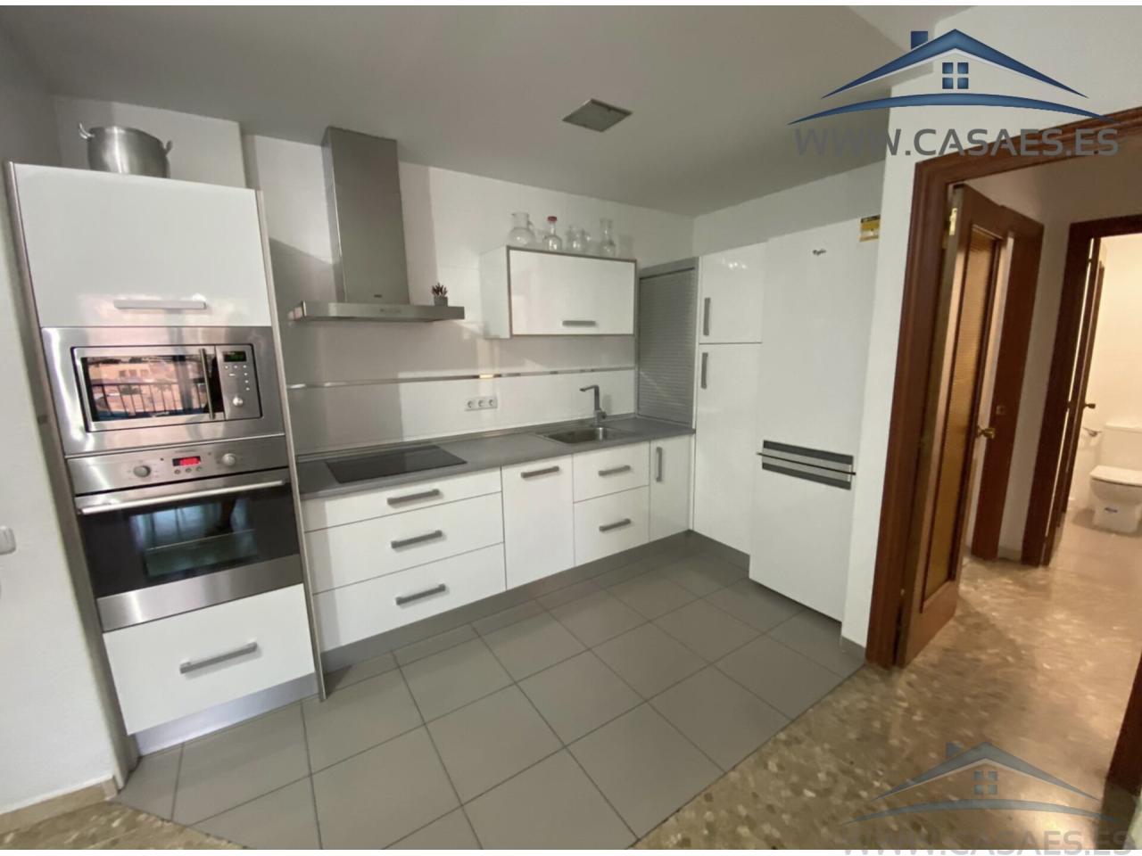 For rent of flat in Roquetas de Mar