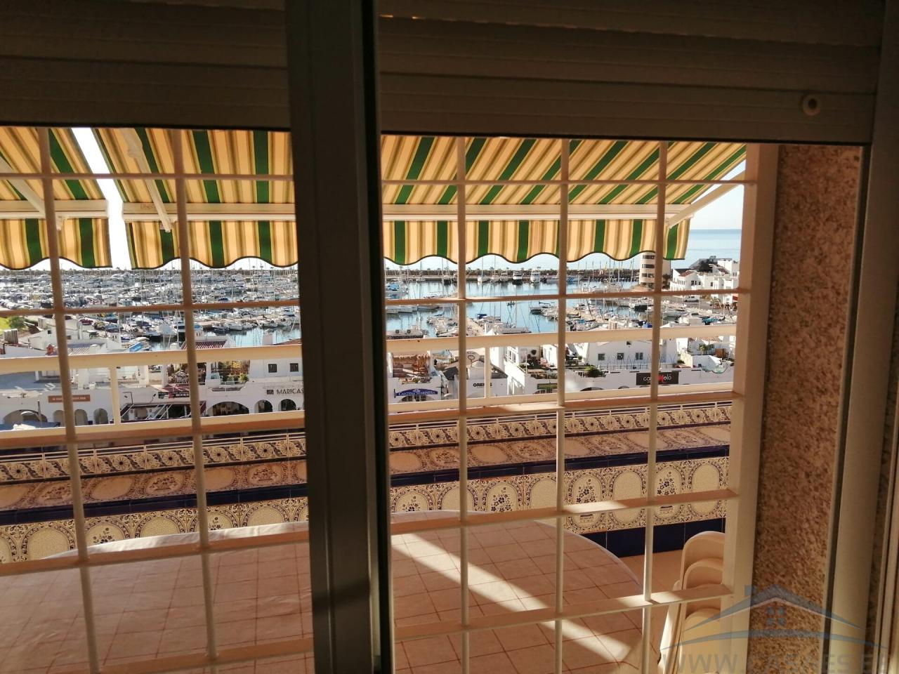 For rent of flat in Roquetas de Mar