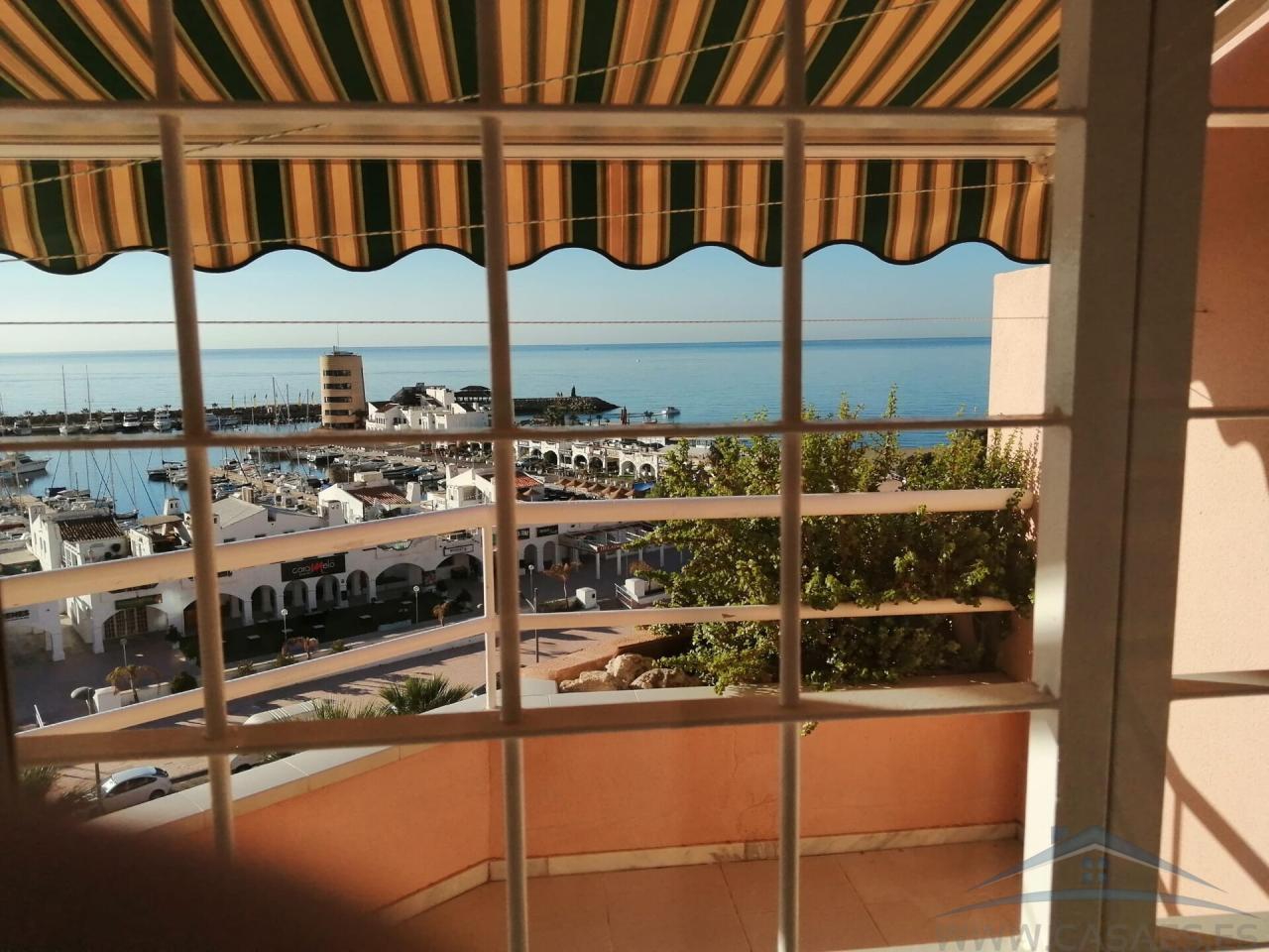For rent of flat in Roquetas de Mar