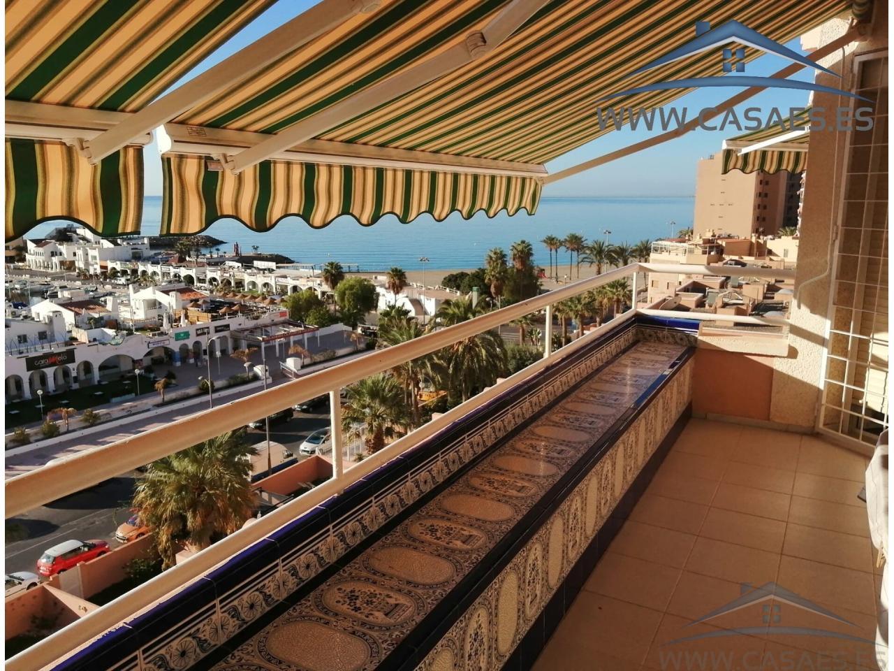 For rent of flat in Roquetas de Mar