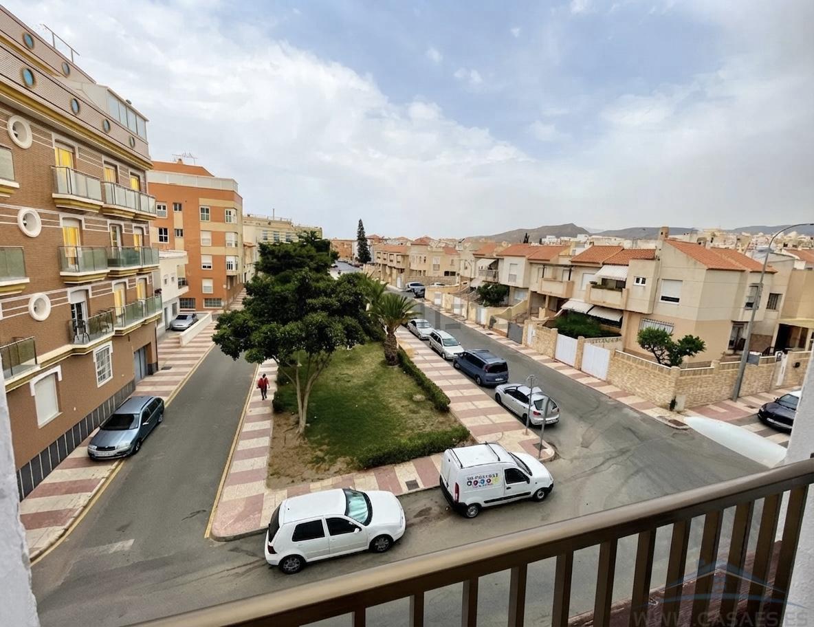 Alquiler de piso en Roquetas de Mar
