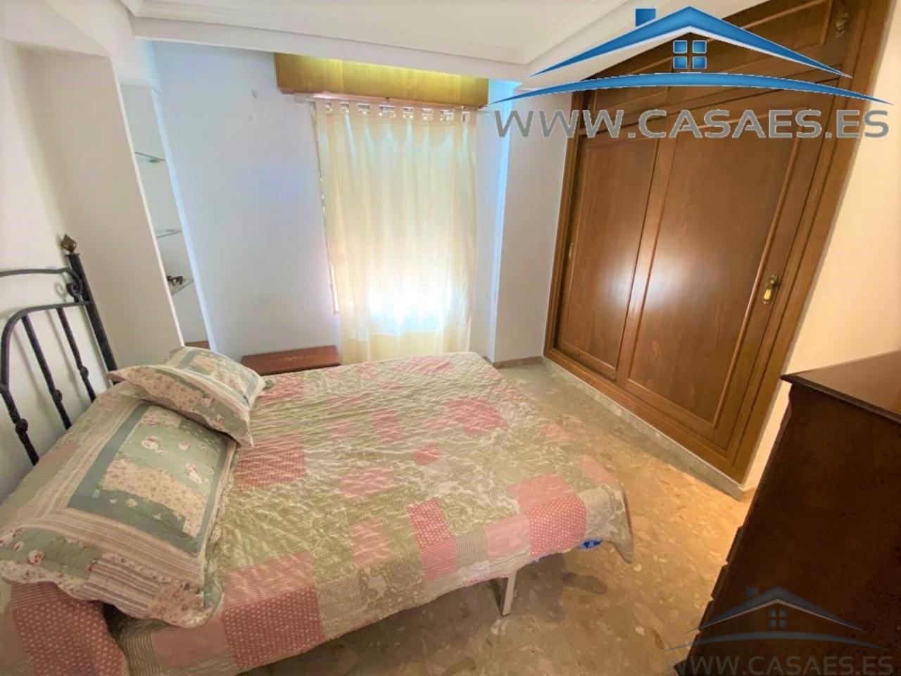 For rent of flat in Almería