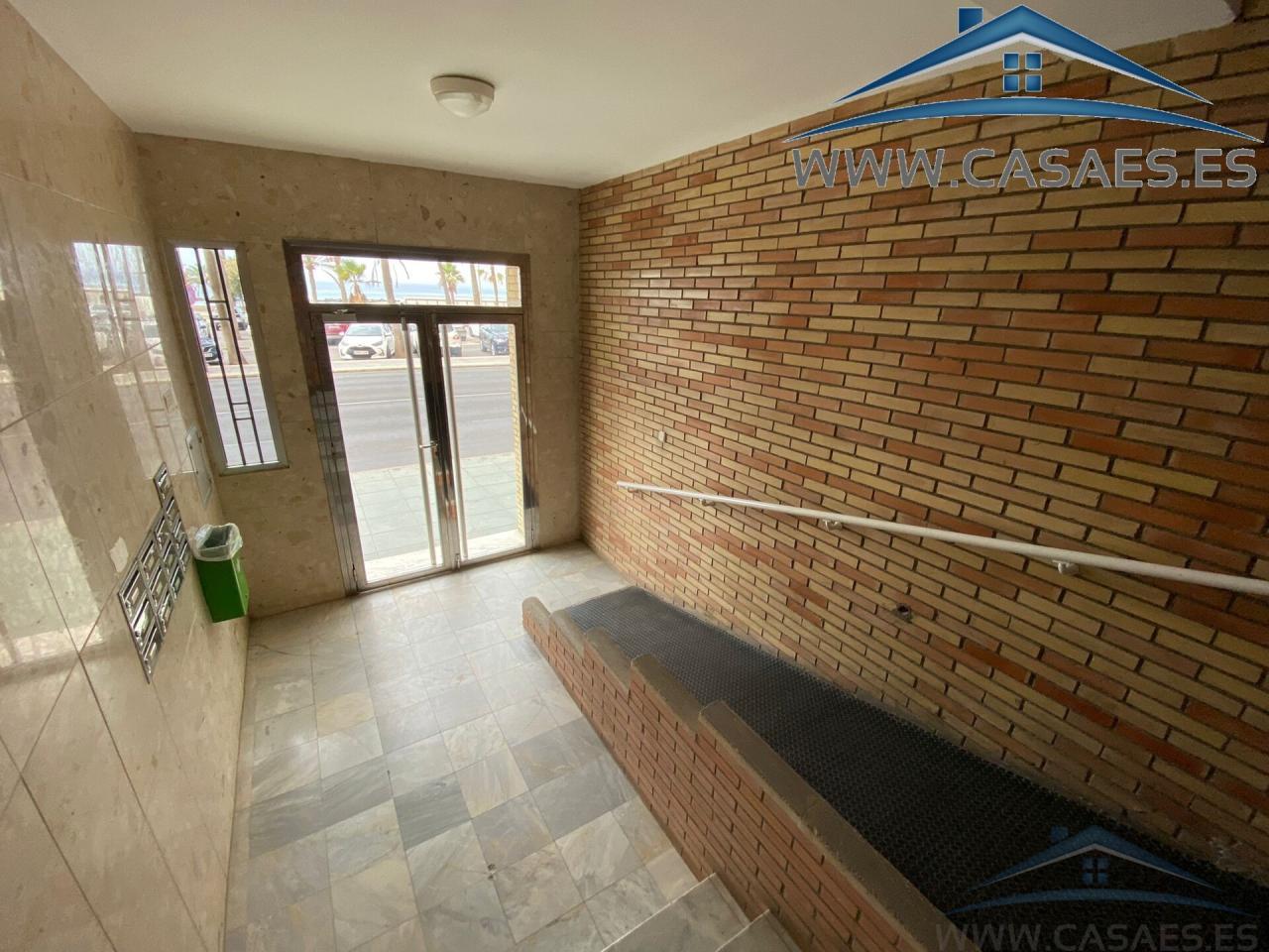 For rent of flat in Almería