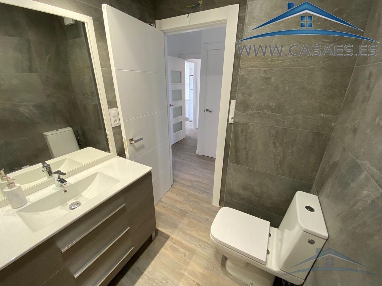 For rent of flat in Almería