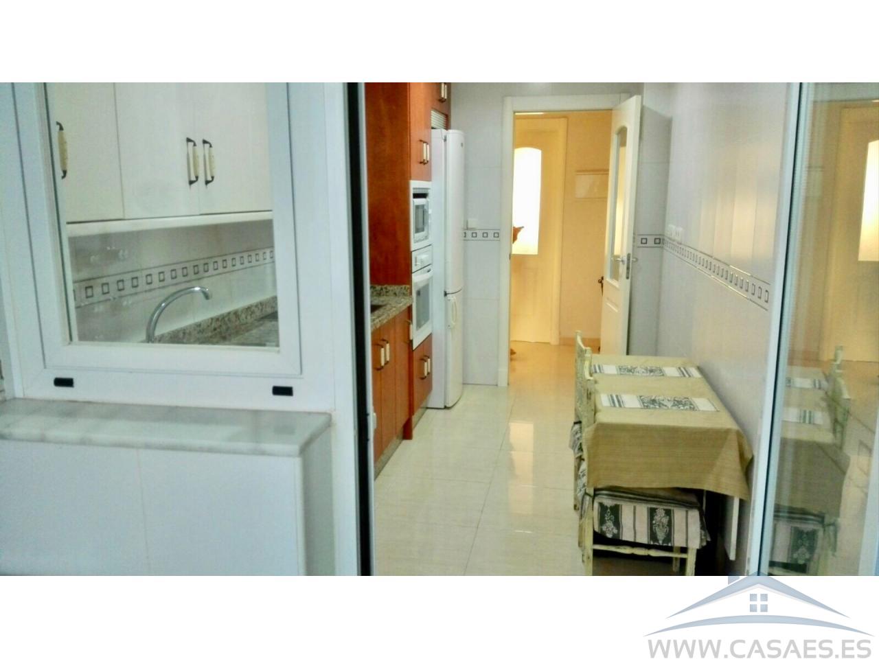 For rent of flat in Roquetas de Mar