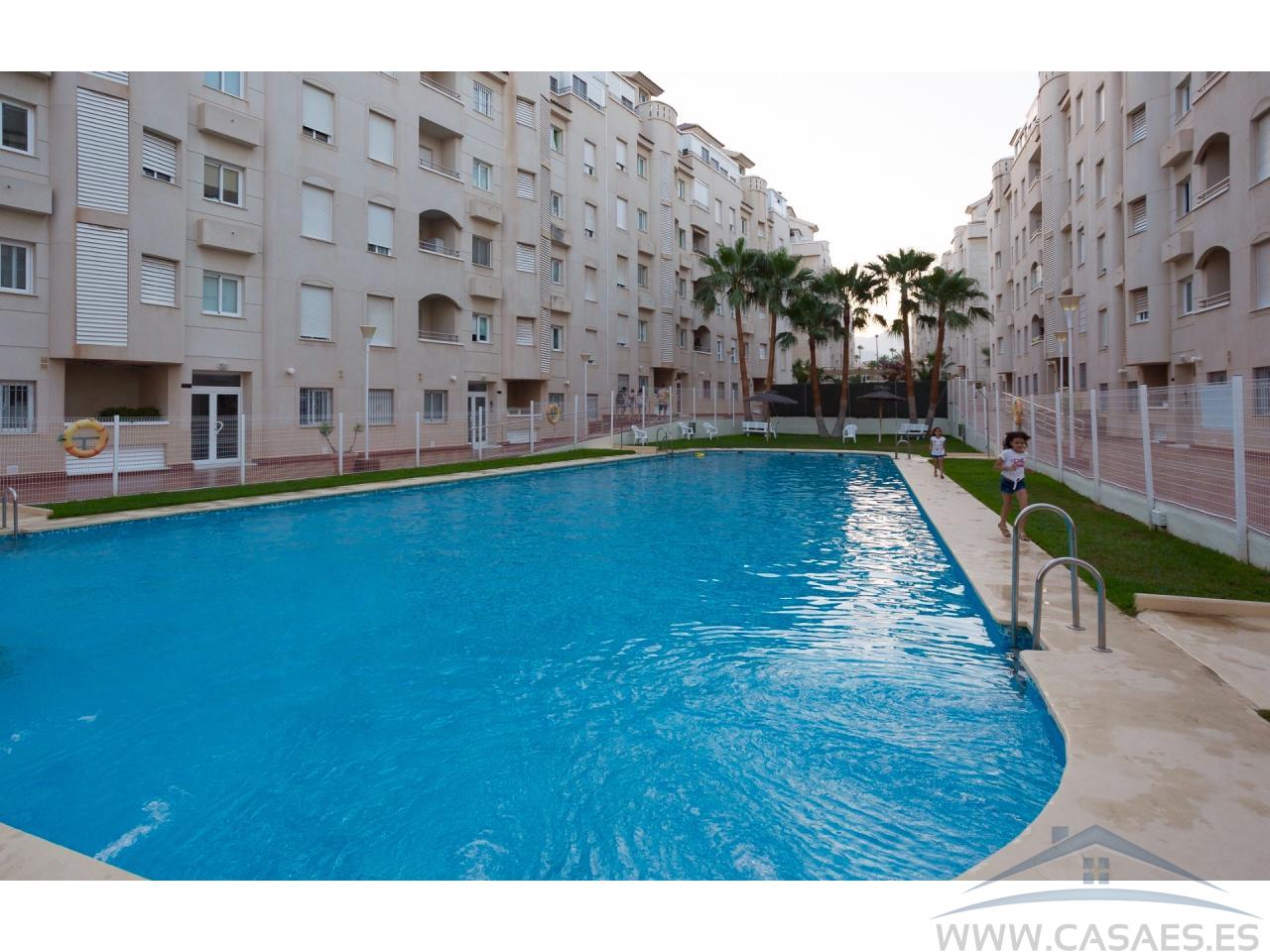 For rent of flat in Roquetas de Mar