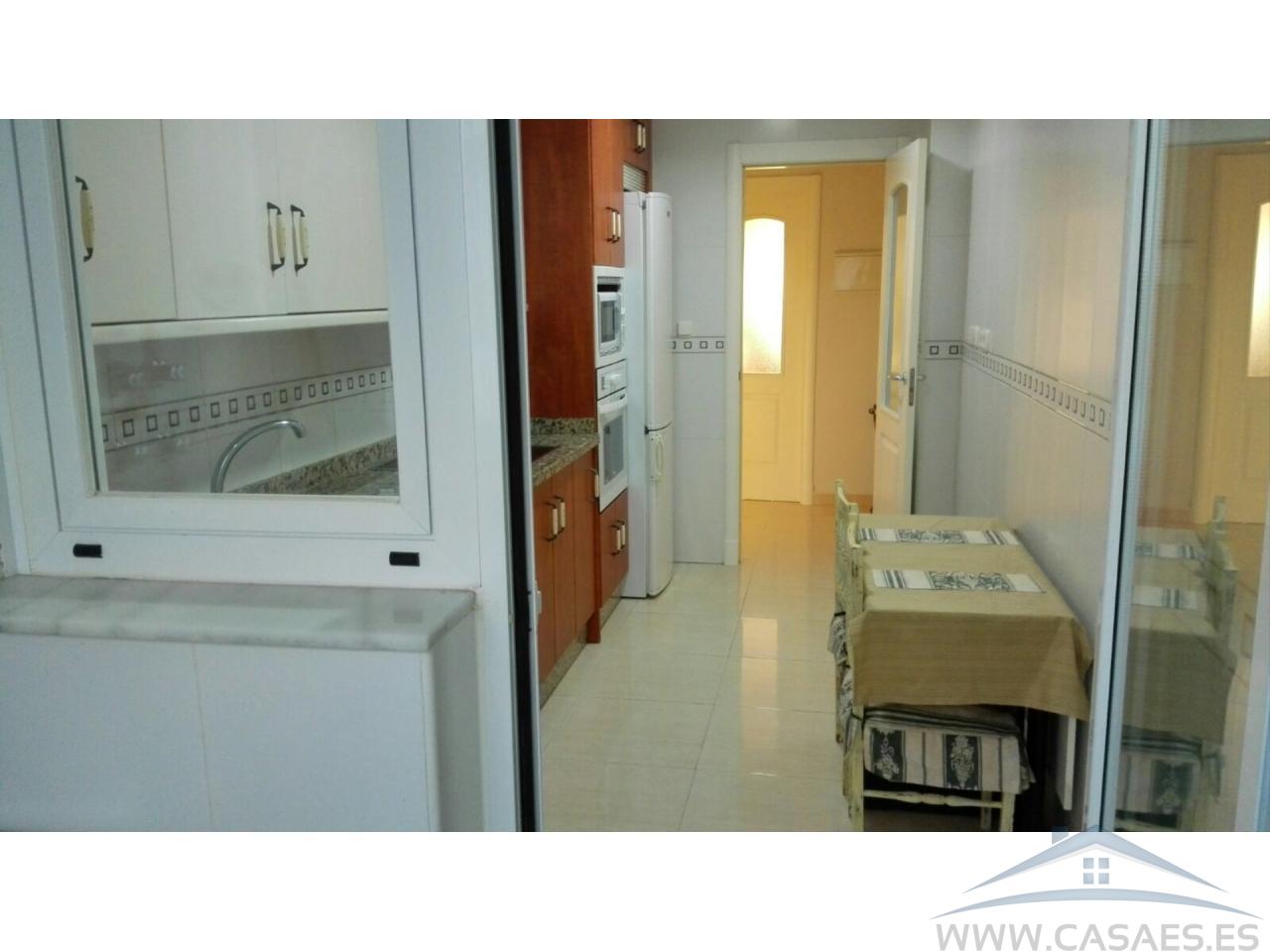 For rent of flat in Roquetas de Mar