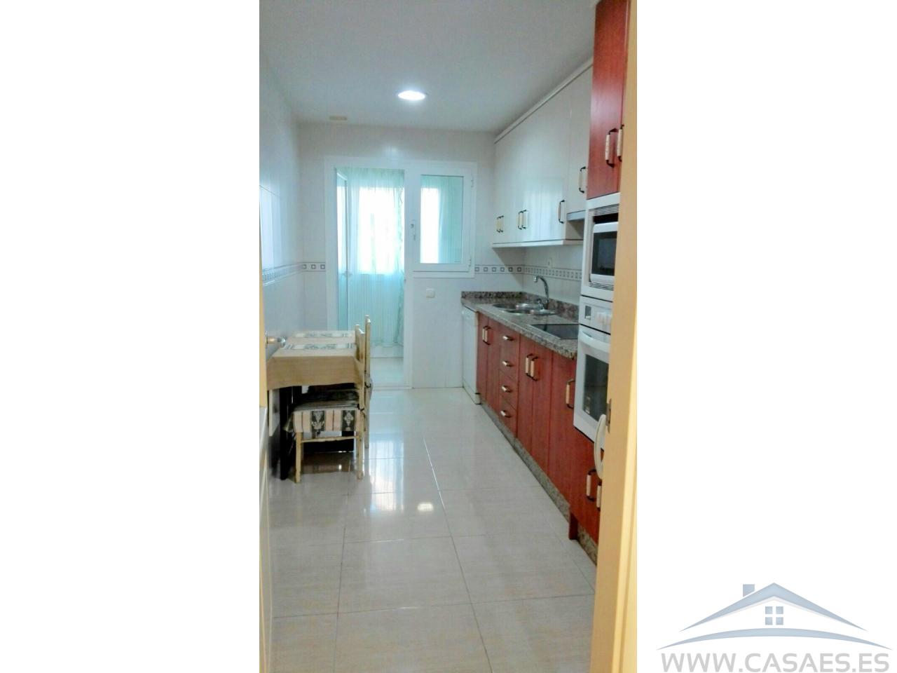 For rent of flat in Roquetas de Mar