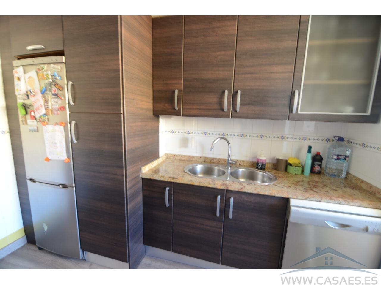 For sale of penthouse in Almería