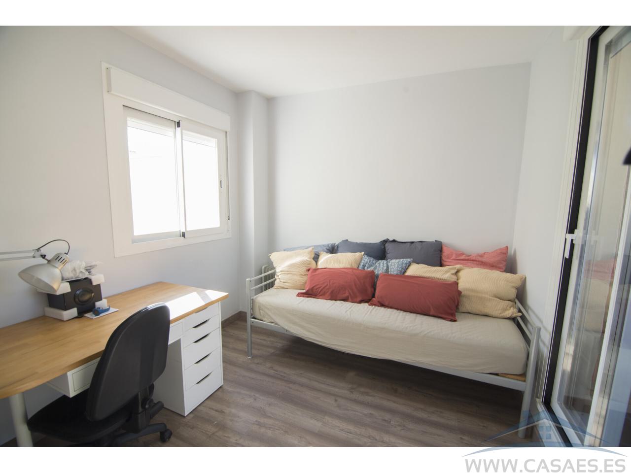 For sale of penthouse in Almería