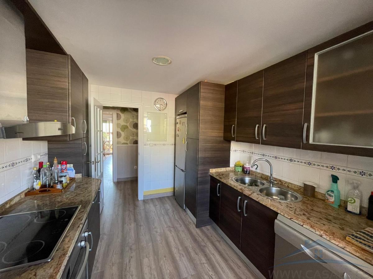 For sale of penthouse in Almería
