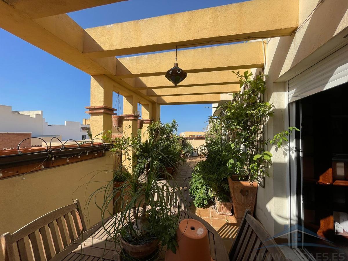 For sale of penthouse in Almería