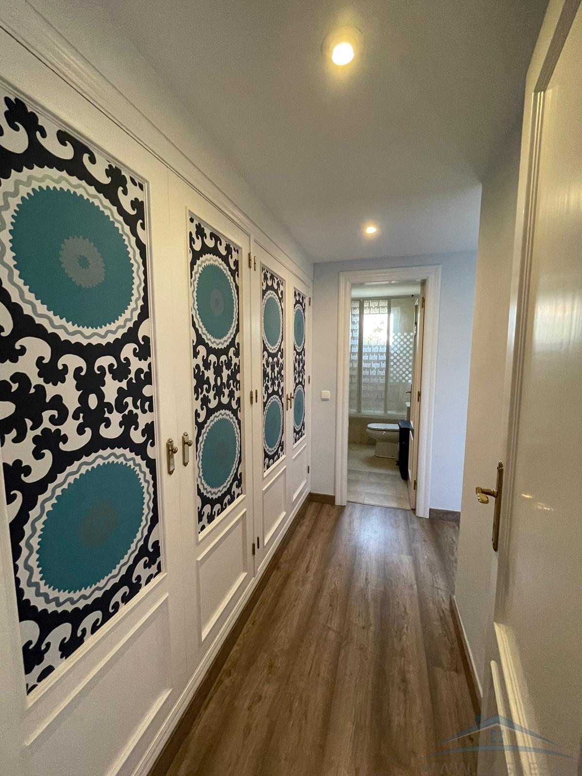 For sale of penthouse in Almería