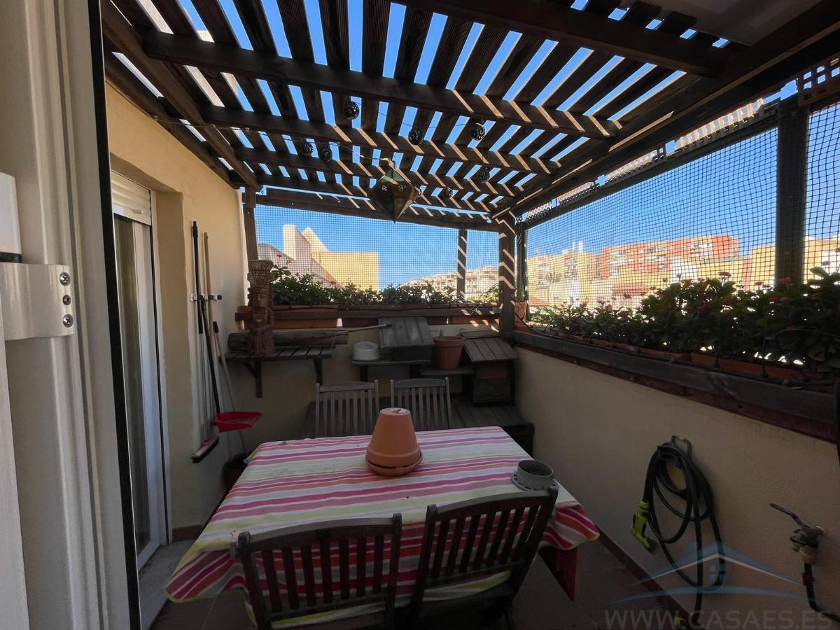 For sale of penthouse in Almería