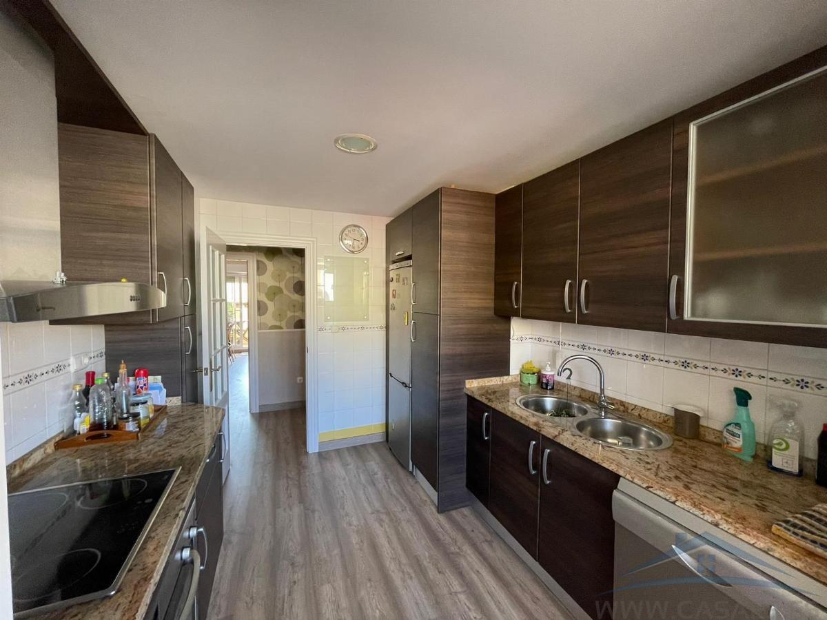 For sale of penthouse in Almería