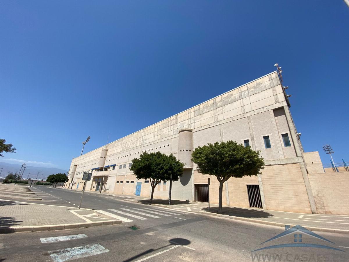 For sale of flat in Roquetas de Mar