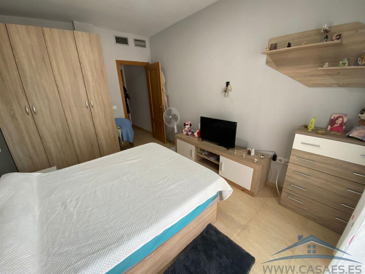For sale of flat in Roquetas de Mar