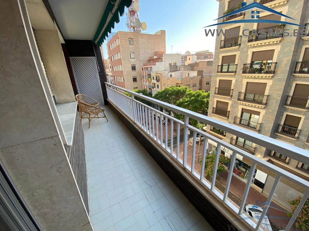 For rent of flat in Almería