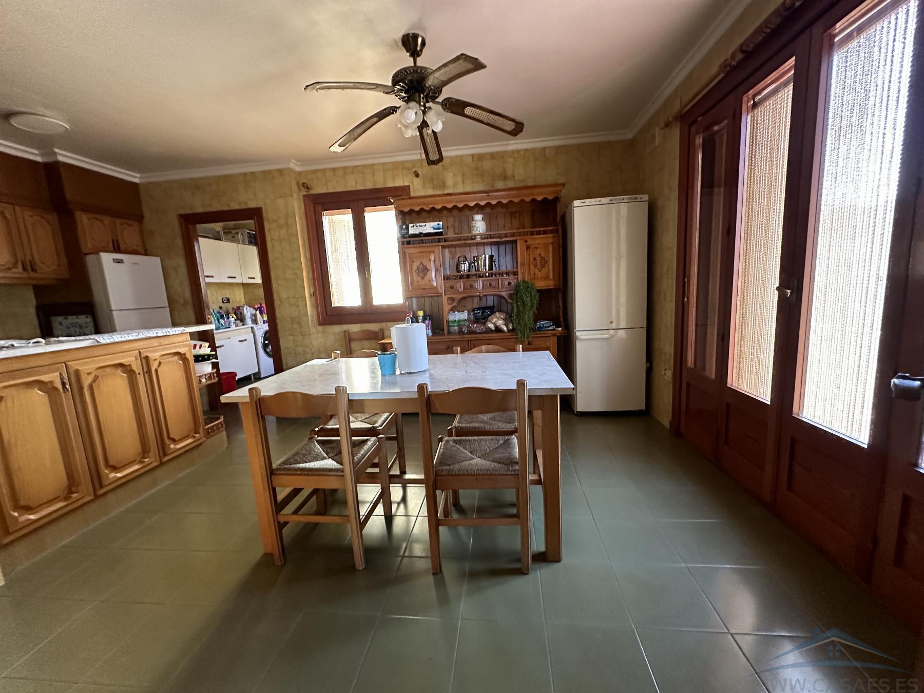 For rent of chalet in Roquetas de Mar