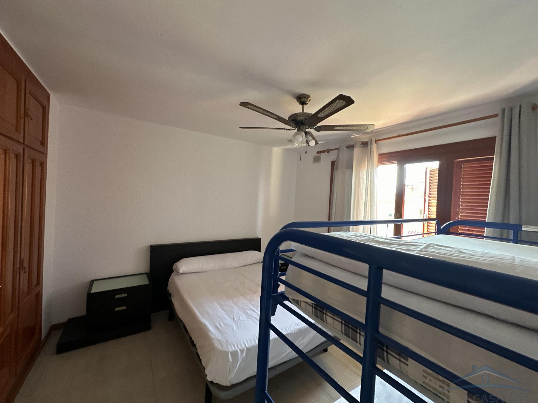 For rent of chalet in Roquetas de Mar