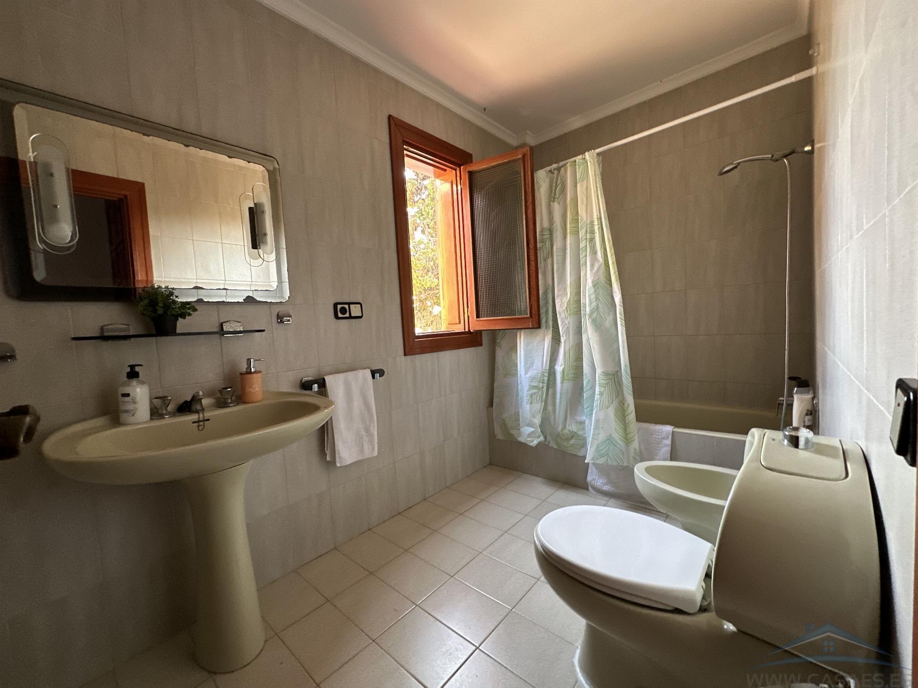 For rent of chalet in Roquetas de Mar